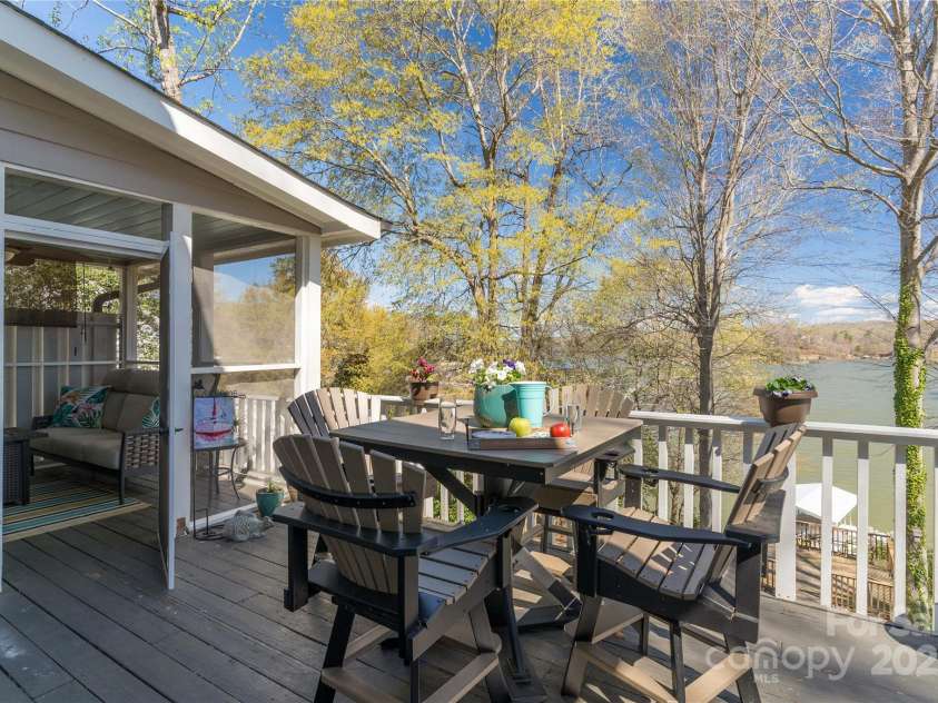 8172 Summit Ridge Drive, Catawba, NC 28609.  MLS# CAR4240630, YatesRealty ID 4310. Enjoy your favorite beverage on dinner on the upper deck.