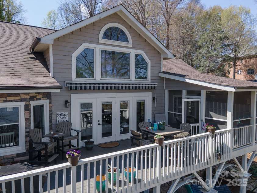 8172 Summit Ridge Drive, Catawba, NC 28609.  MLS# CAR4240630, YatesRealty ID 4310. Large deck and screened porch.