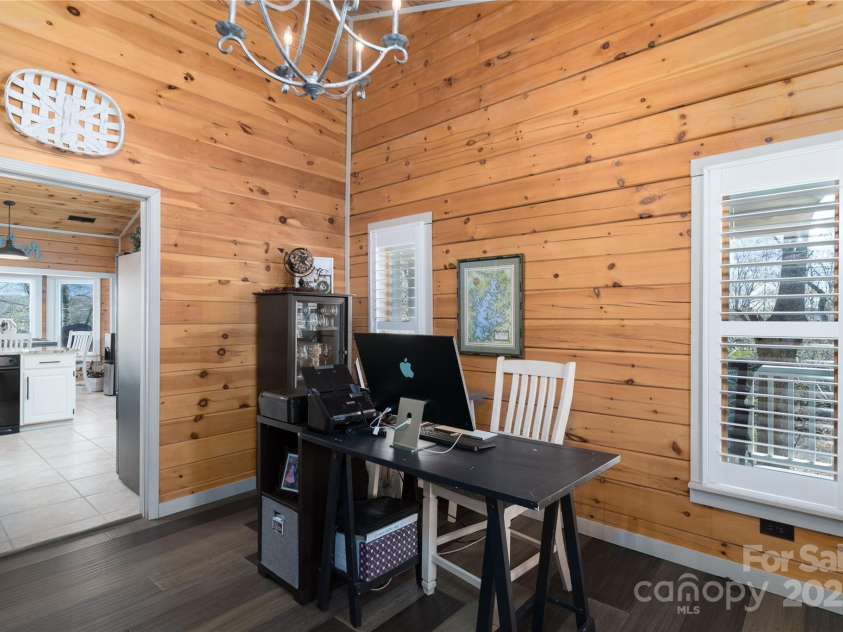 8172 Summit Ridge Drive, Catawba, NC 28609.  MLS# CAR4240630, YatesRealty ID 4310. Office/Flex room on main floor.