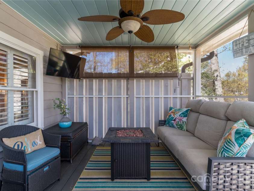 8172 Summit Ridge Drive, Catawba, NC 28609.  MLS# CAR4240630, YatesRealty ID 4310. Other angle of screened porch.
