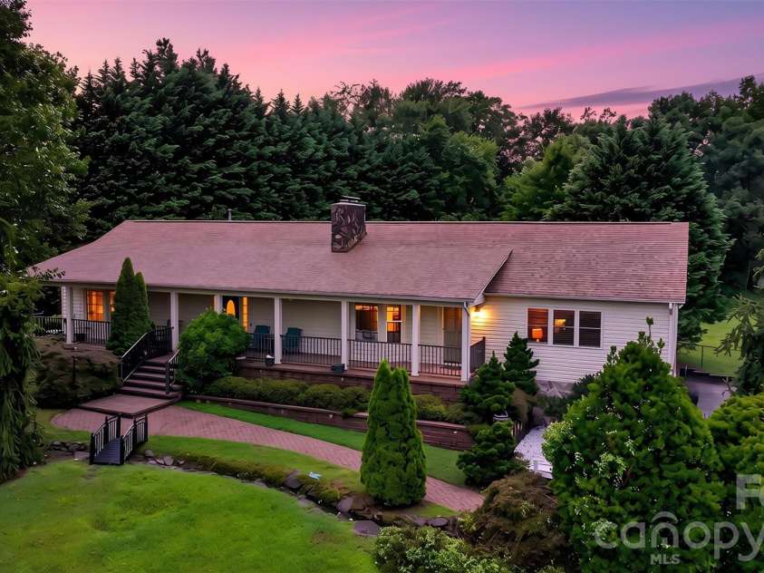 1117 Cedar Creek Drive, Morganton, NC 28655.  MLS# CAR4397791, YatesRealty ID 43100. 