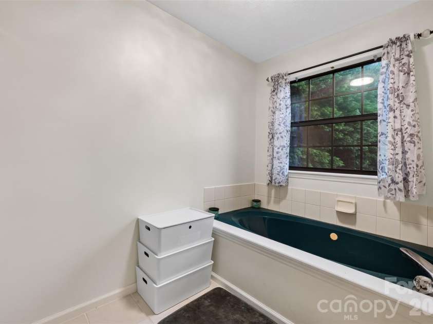 1117 Cedar Creek Drive, Morganton, NC 28655.  MLS# CAR4397791, YatesRealty ID 43100. 