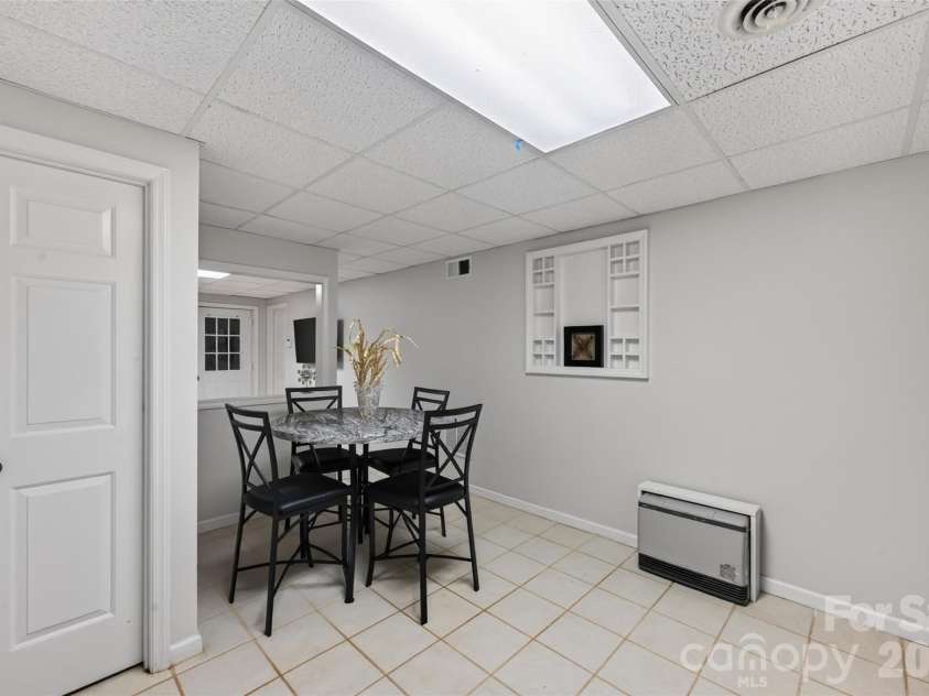 1117 Cedar Creek Drive, Morganton, NC 28655.  MLS# CAR4397791, YatesRealty ID 43100. 