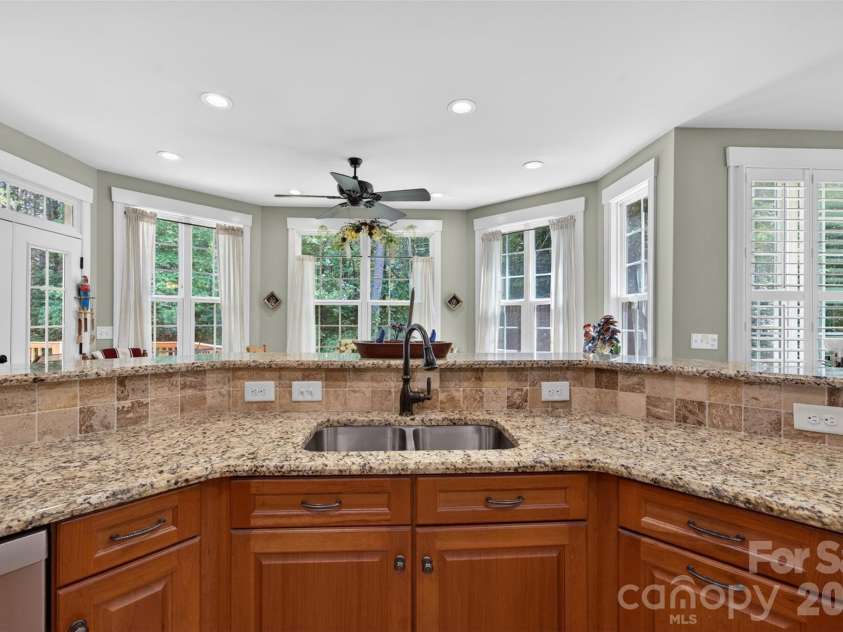 8611 Kerns Meadow Lane, Huntersville, NC 28078.  MLS# CAR4391732, YatesRealty ID 43101. 