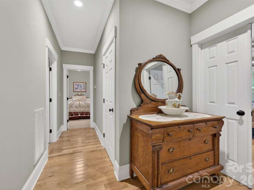 8611 Kerns Meadow Lane, Huntersville, NC 28078.  MLS# CAR4415825, YatesRealty ID 43101. 