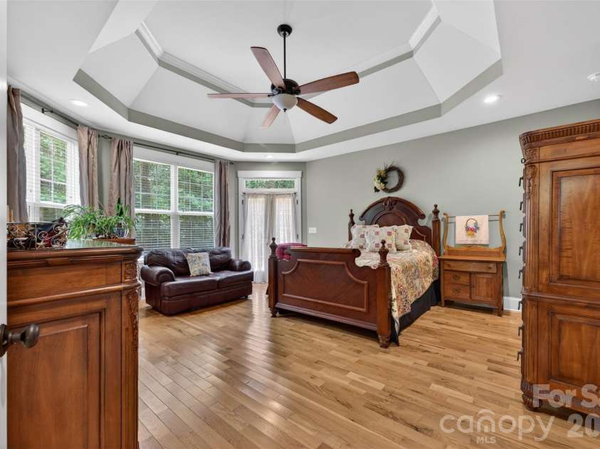8611 Kerns Meadow Lane, Huntersville, NC 28078.  MLS# CAR4415825, YatesRealty ID 43101. 