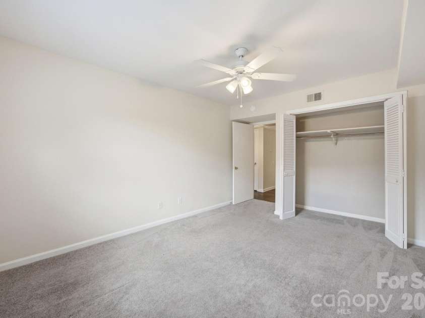 4735 Hedgemore Drive, Charlotte, NC 28209.  MLS# CAR4400137, YatesRealty ID 43104. 