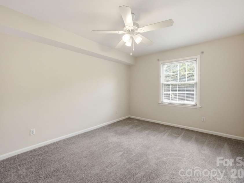 4735 Hedgemore Drive, Charlotte, NC 28209.  MLS# CAR4400137, YatesRealty ID 43104. 