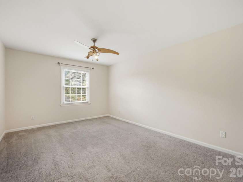4735 Hedgemore Drive, Charlotte, NC 28209.  MLS# CAR4400137, YatesRealty ID 43104. 