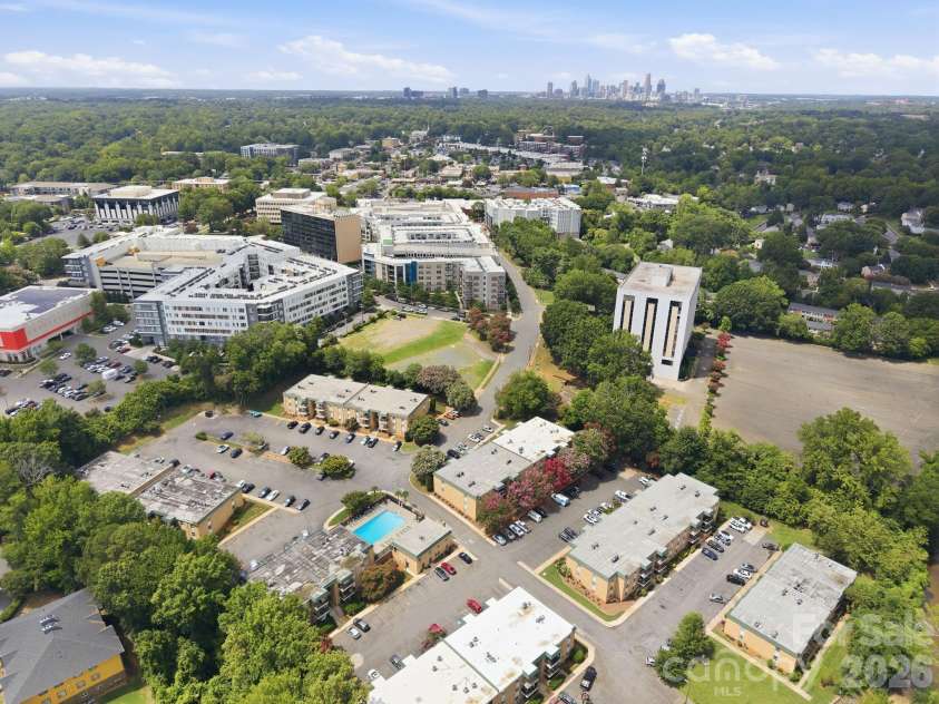 4735 Hedgemore Drive, Charlotte, NC 28209.  MLS# CAR4400137, YatesRealty ID 43104. 