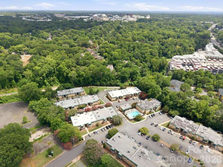 4735 Hedgemore Drive, Charlotte, NC 28209.  MLS# CAR4400137, YatesRealty ID 43104. 