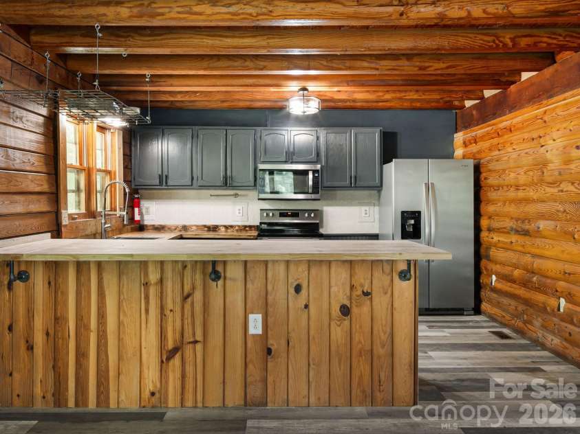 262 Gibson Branch Road, Clyde, NC 28721.  MLS# CAR4389077, YatesRealty ID 43106. 