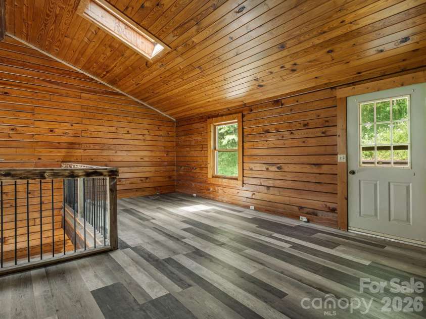 262 Gibson Branch Road, Clyde, NC 28721.  MLS# CAR4389077, YatesRealty ID 43106. 