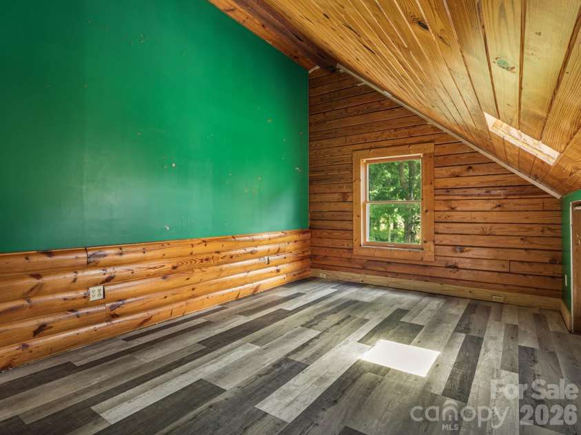 262 Gibson Branch Road, Clyde, NC 28721.  MLS# CAR4389077, YatesRealty ID 43106. 