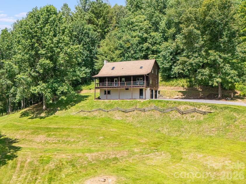 262 Gibson Branch Road, Clyde, NC 28721.  MLS# CAR4389077, YatesRealty ID 43106. 