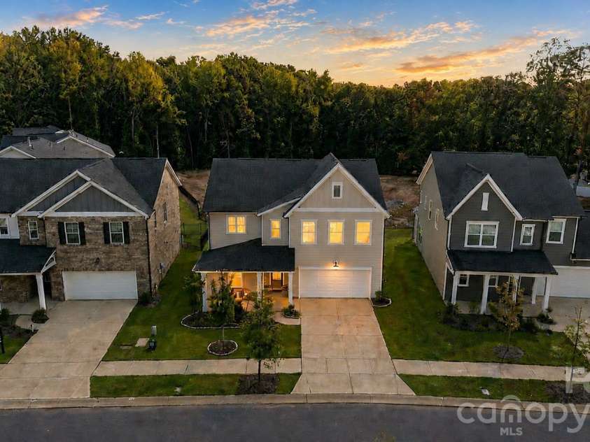 8226 Franklin Trail Street, Charlotte, NC 28227.  MLS# CAR4406508, YatesRealty ID 43107. Evening view