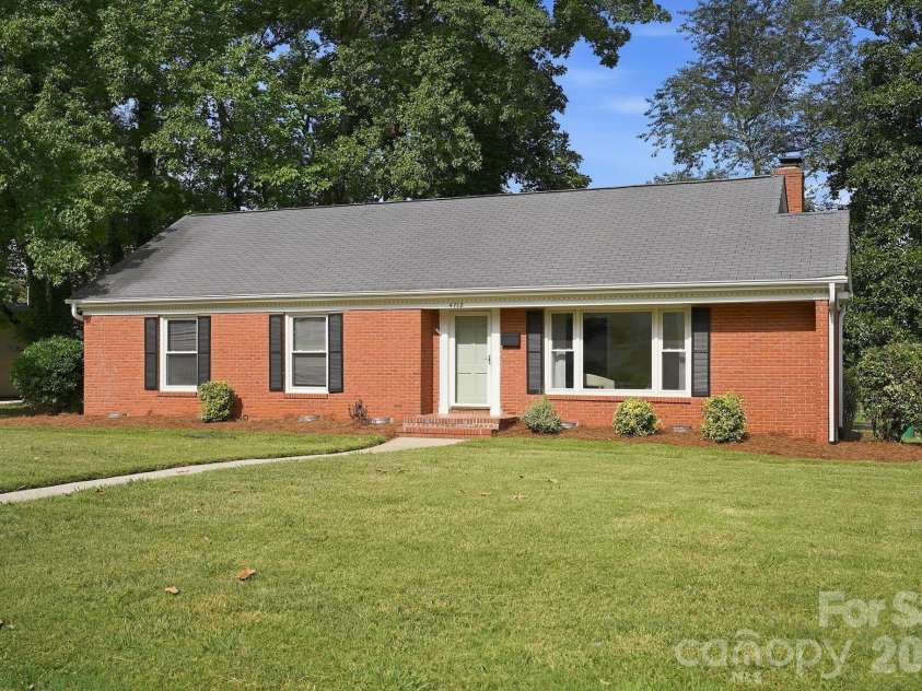 4712 Fairheath Road, Charlotte, NC 28210.  MLS# CAR4403783, YatesRealty ID 43109. 