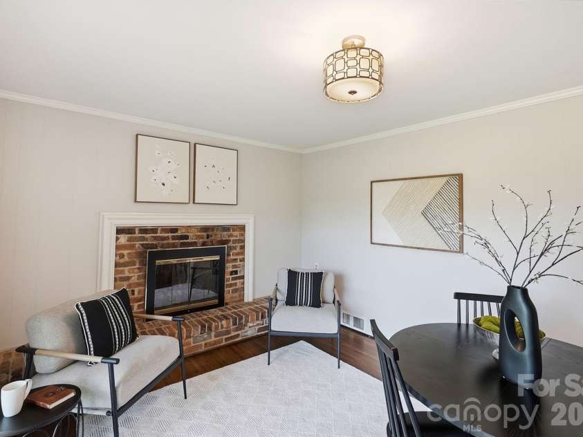 4712 Fairheath Road, Charlotte, NC 28210.  MLS# CAR4403783, YatesRealty ID 43109. 