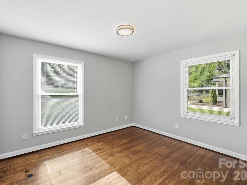 4712 Fairheath Road, Charlotte, NC 28210.  MLS# CAR4403783, YatesRealty ID 43109. 