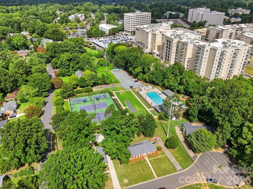 4712 Fairheath Road, Charlotte, NC 28210.  MLS# CAR4403783, YatesRealty ID 43109. 