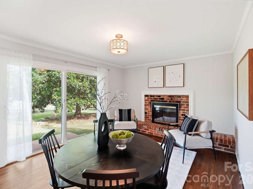 4712 Fairheath Road, Charlotte, NC 28210.  MLS# CAR4403783, YatesRealty ID 43109. 