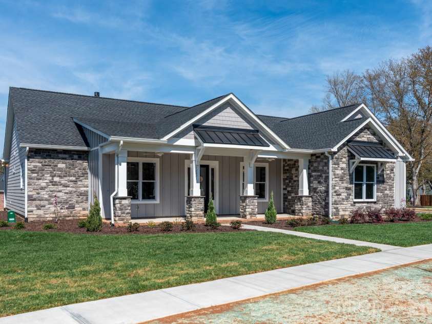 12821 Mayes Road, Huntersville, NC 28078.  MLS# CAR4297462, YatesRealty ID 4311. 