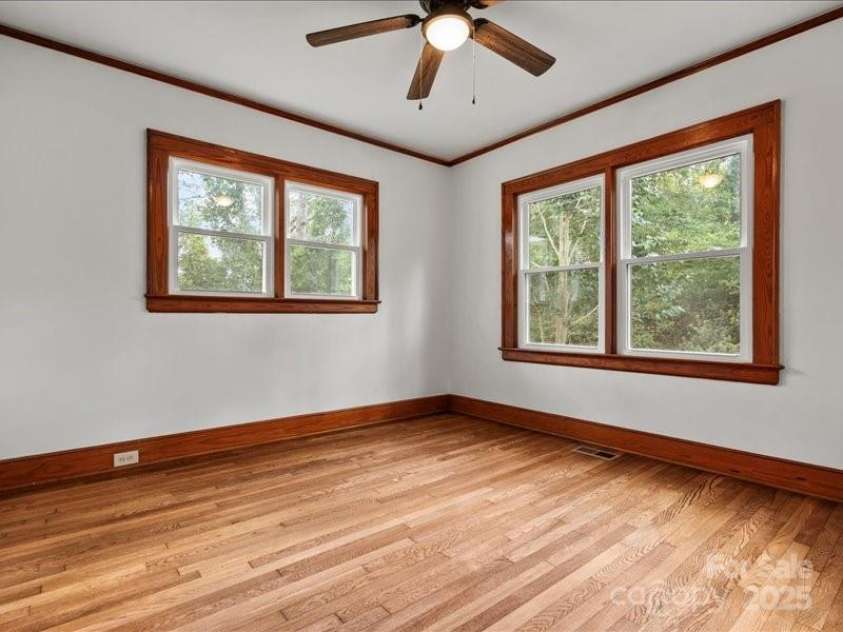 37 Lynn Avenue, Cheraw, SC 29520.  MLS# CAR4313538, YatesRealty ID 4311. 