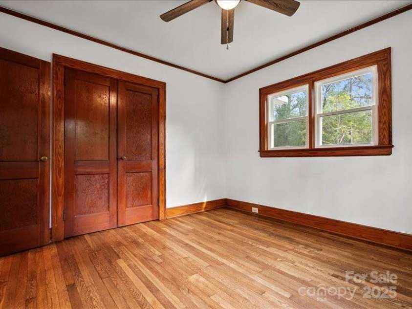 37 Lynn Avenue, Cheraw, SC 29520.  MLS# CAR4313538, YatesRealty ID 4311. 