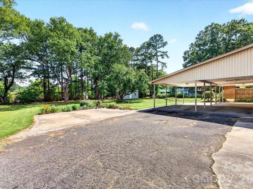 104 2nd Avenue, Catawba, NC 28609.  MLS# CAR4401974, YatesRealty ID 43110. 