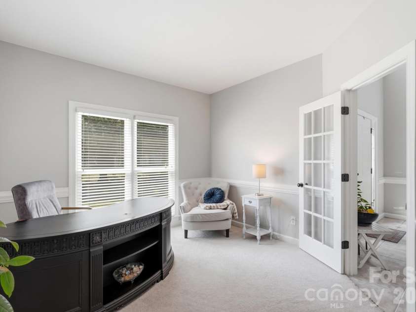 6912 Royce Court, Charlotte, NC 28277.  MLS# CAR4408091, YatesRealty ID 43111. 