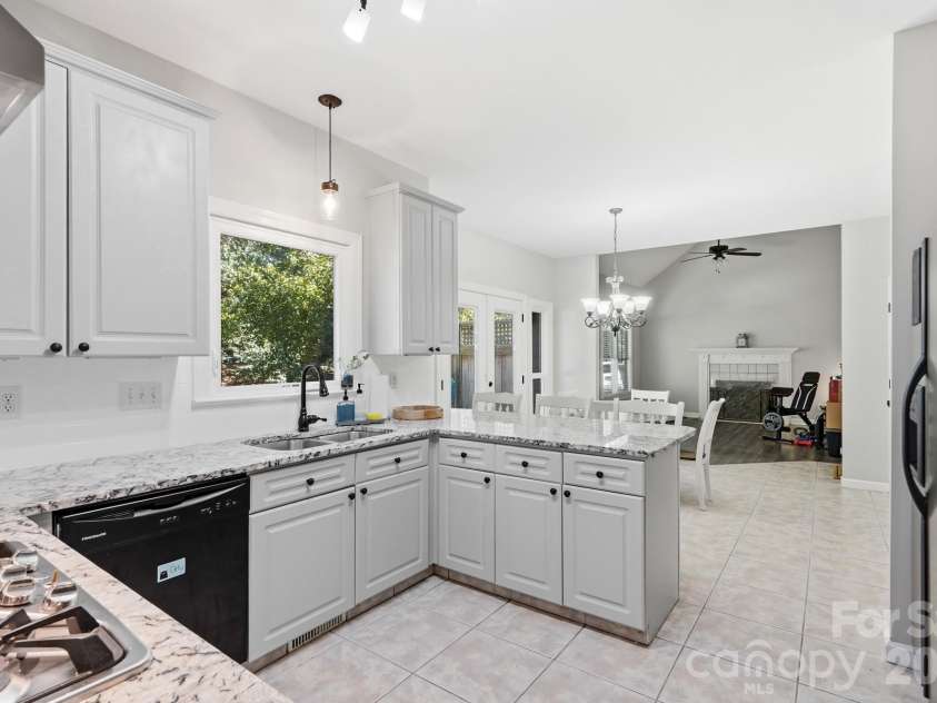 6912 Royce Court, Charlotte, NC 28277.  MLS# CAR4408091, YatesRealty ID 43111. 