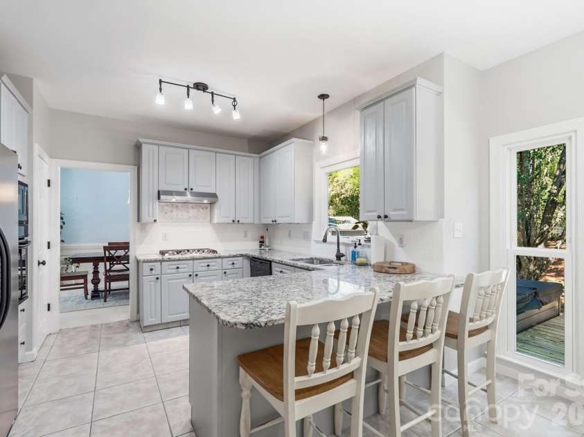 6912 Royce Court, Charlotte, NC 28277.  MLS# CAR4408091, YatesRealty ID 43111. 