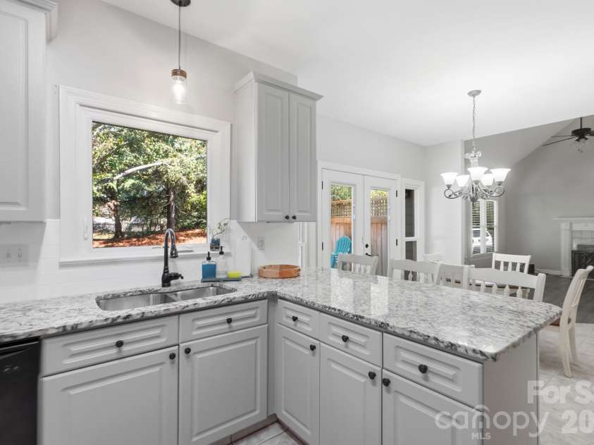 6912 Royce Court, Charlotte, NC 28277.  MLS# CAR4408091, YatesRealty ID 43111. 