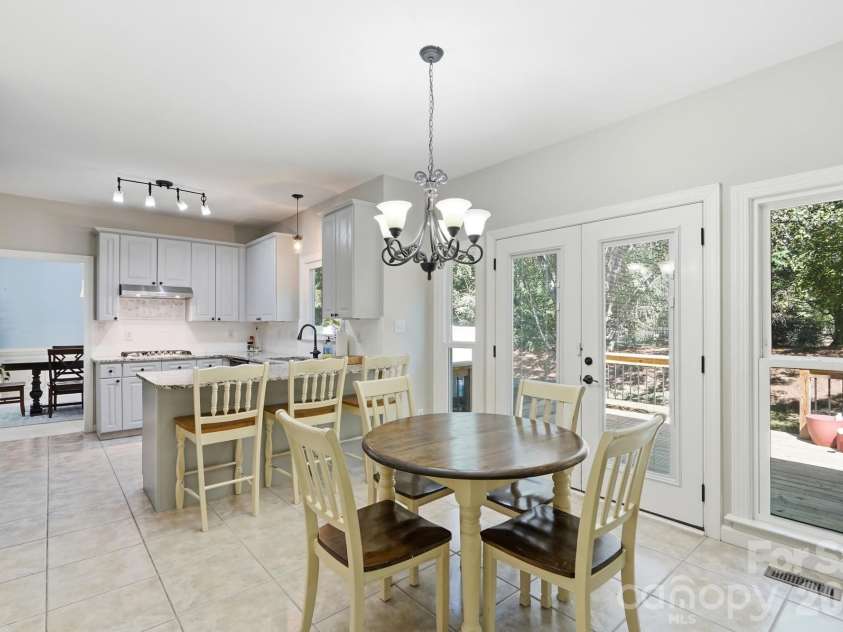 6912 Royce Court, Charlotte, NC 28277.  MLS# CAR4408091, YatesRealty ID 43111. 