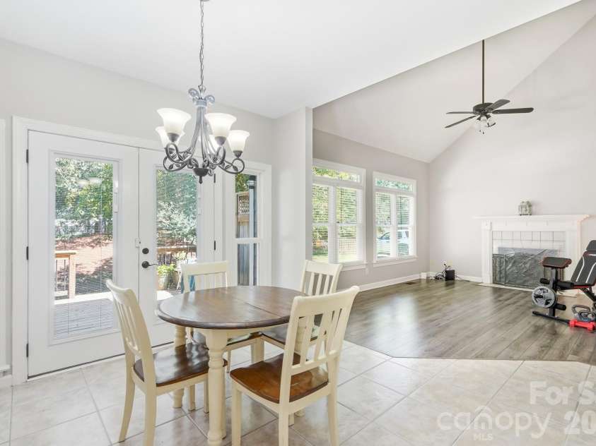 6912 Royce Court, Charlotte, NC 28277.  MLS# CAR4408091, YatesRealty ID 43111. 