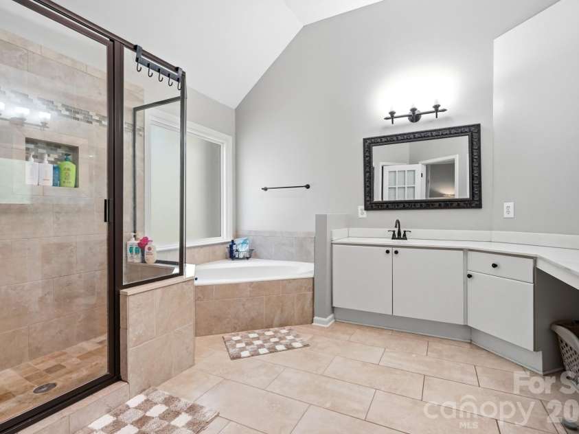 6912 Royce Court, Charlotte, NC 28277.  MLS# CAR4408091, YatesRealty ID 43111. 