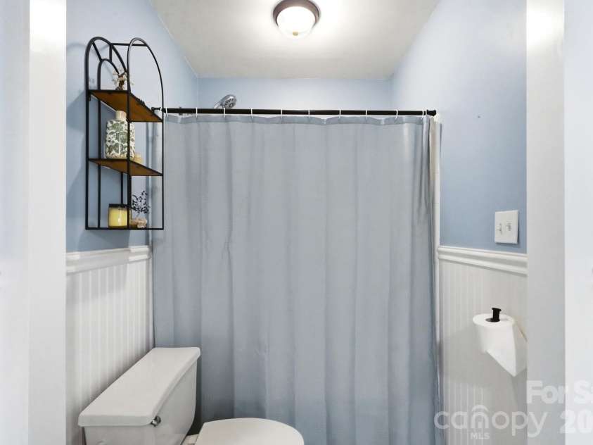 6912 Royce Court, Charlotte, NC 28277.  MLS# CAR4408091, YatesRealty ID 43111. 