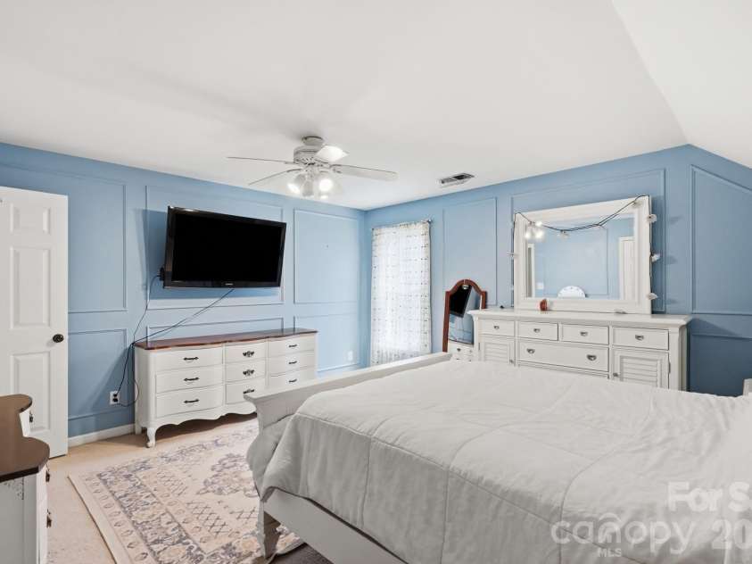 6912 Royce Court, Charlotte, NC 28277.  MLS# CAR4408091, YatesRealty ID 43111. 