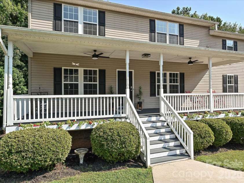 1401 Wall Street, Waxhaw, NC 28173.  MLS# CAR4406440, YatesRealty ID 43115. 