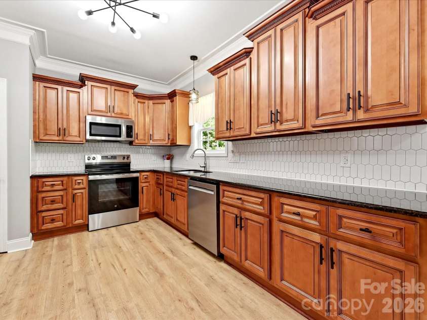 1401 Wall Street, Waxhaw, NC 28173.  MLS# CAR4406440, YatesRealty ID 43115. 