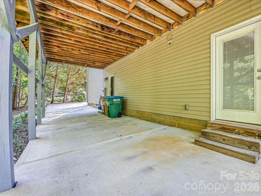 1401 Wall Street, Waxhaw, NC 28173.  MLS# CAR4406440, YatesRealty ID 43115. 