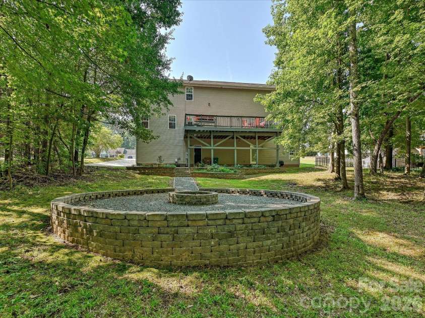 1401 Wall Street, Waxhaw, NC 28173.  MLS# CAR4406440, YatesRealty ID 43115. 