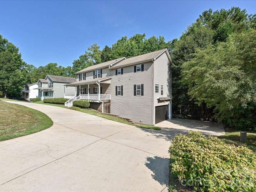 1401 Wall Street, Waxhaw, NC 28173.  MLS# CAR4406440, YatesRealty ID 43115. 