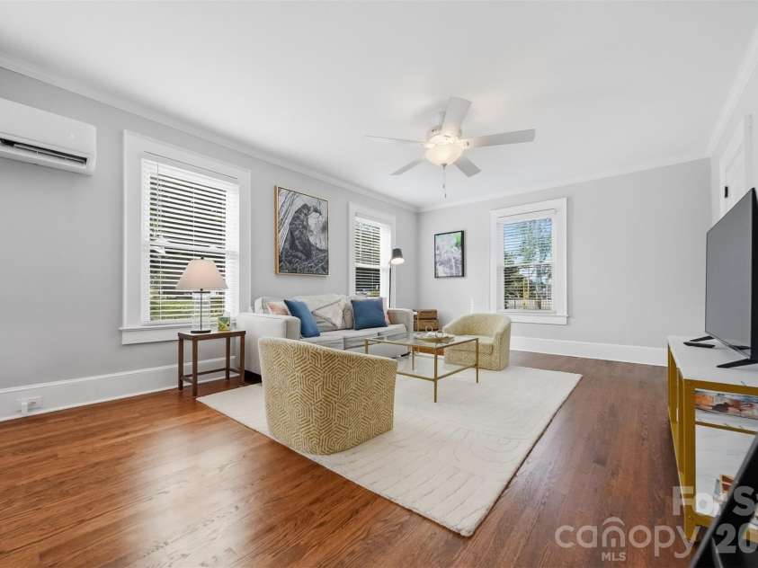 209 King Street, Morganton, NC 28655.  MLS# CAR4408508, YatesRealty ID 43116. 