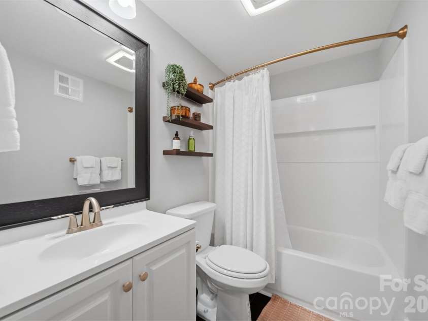209 King Street, Morganton, NC 28655.  MLS# CAR4408508, YatesRealty ID 43116. 