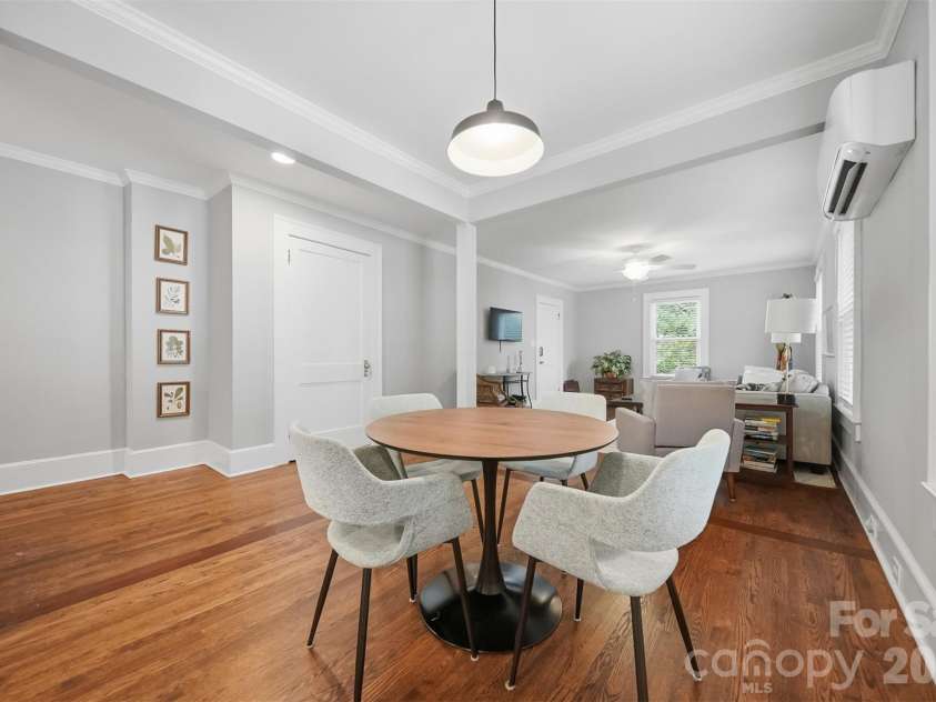 209 King Street, Morganton, NC 28655.  MLS# CAR4408508, YatesRealty ID 43116. 