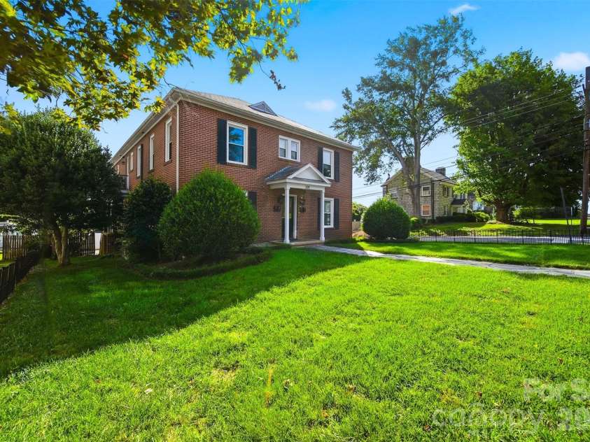 209 King Street, Morganton, NC 28655.  MLS# CAR4408508, YatesRealty ID 43116. 