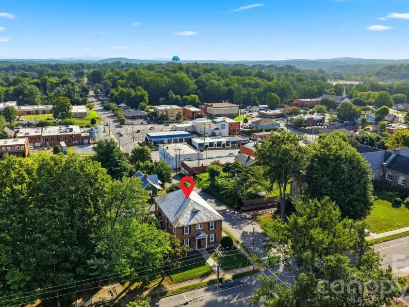 209 King Street, Morganton, NC 28655.  MLS# CAR4408508, YatesRealty ID 43116. 