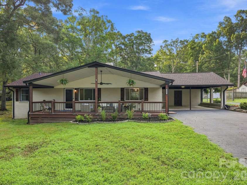 2204 Wilson Avenue, Monroe, NC 28110.  MLS# CAR4406742, YatesRealty ID 43119. 