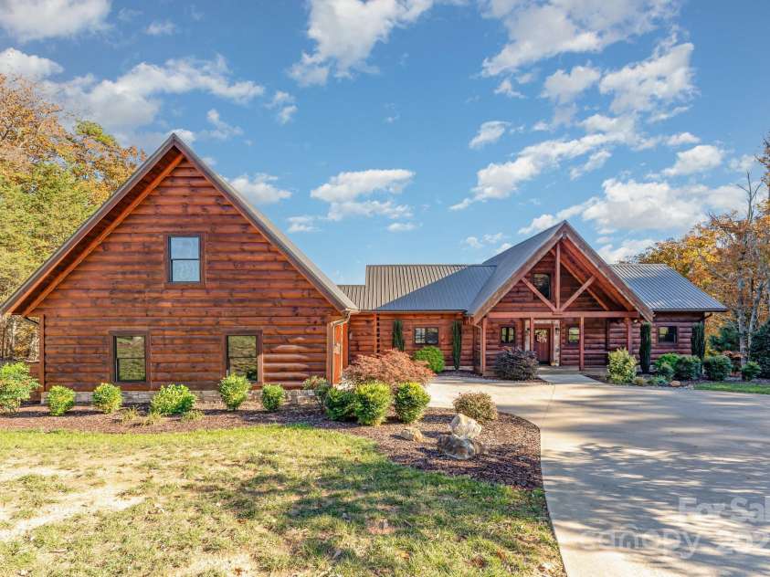1220 Sierra Trace Road, Denton, NC 27239.  MLS# CAR4289896, YatesRealty ID 4312. 
